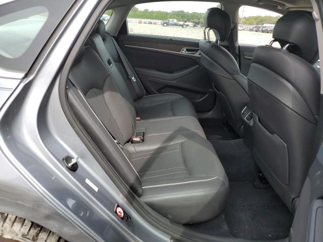 Photo 10 from auction – 2015 HYUNDAI GENESIS 3. with VIN KMHGN4JE0FU024474
