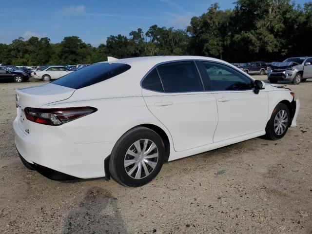 Photo 3 from auction – 2022 TOYOTA CAMRY LE with VIN 4T1C31AK6NU572387