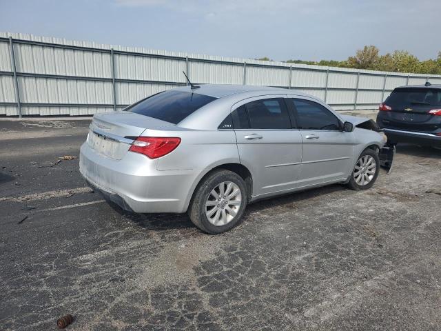 Photo 3 from auction – 2012 CHRYSLER 200 TOURIN with VIN 1C3CCBBB0CN240692