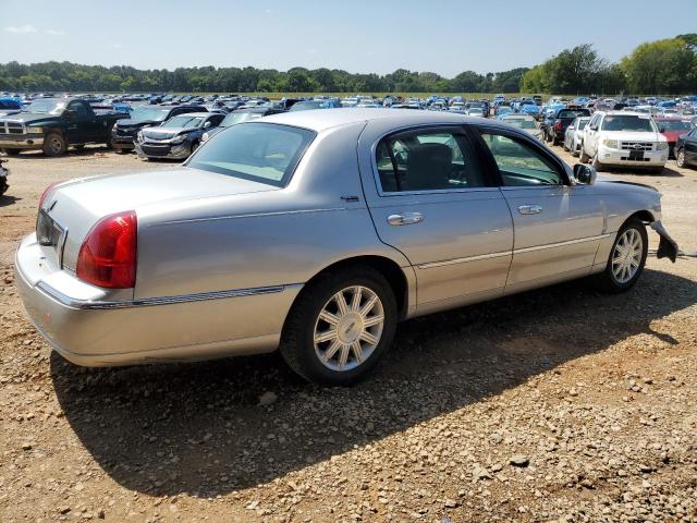 Photo 3 from auction – 2011 LINCOLN TOWN CAR S with VIN 2LNBL8CV5BX759345