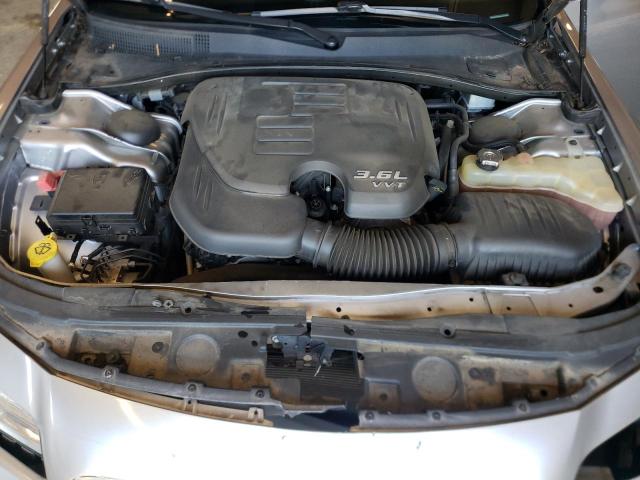 Photo 11 from auction – 2016 CHRYSLER 300 LIMITE with VIN 2C3CCAAG2GH147470