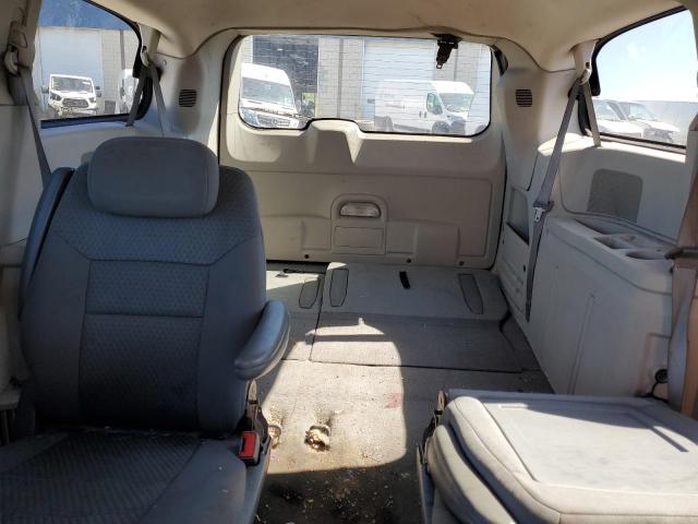 Photo 10 from auction – 2010 CHRYSLER TOWN & COU with VIN 2A4RR5D12AR463904