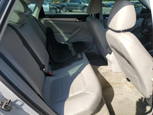 Photo 12 from auction – 2014 VOLKSWAGEN PASSAT S with VIN 1VWAS7A37EC105430