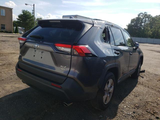 Photo 3 from auction – 2019 TOYOTA RAV4 XLE with VIN JTMP1RFV8KD042561