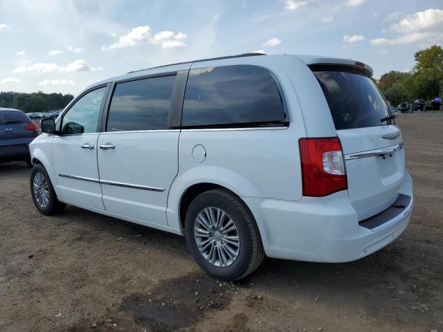 Photo 2 from auction – 2016 CHRYSLER TOWN & COU with VIN 2C4RC1CG9GR166742