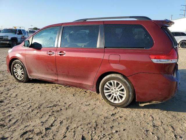 Photo 2 from auction – 2014 TOYOTA SIENNA XLE with VIN 5TDYK3DC1ES494182
