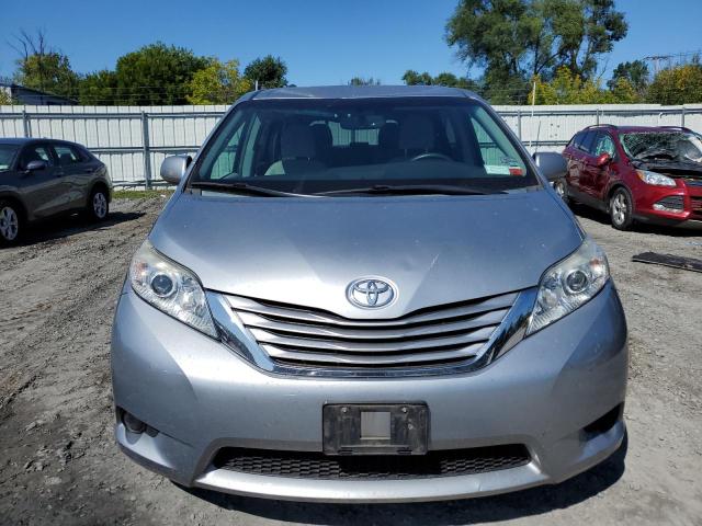 Photo 5 from auction – 2015 TOYOTA SIENNA LE with VIN 5TDKK3DC9FS527520