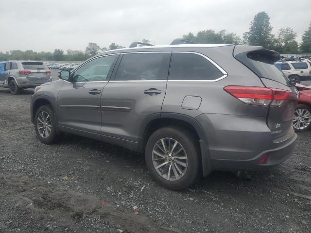 Photo 2 from auction – 2018 TOYOTA HIGHLANDER with VIN 5TDJZRFH0JS560417