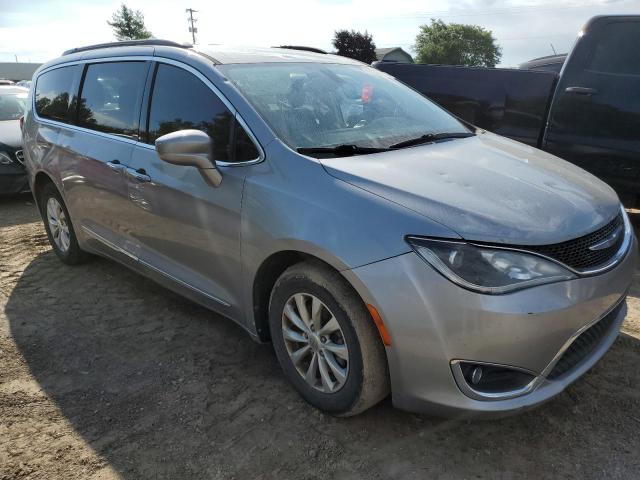 Photo 4 from auction – 2017 CHRYSLER PACIFICA T with VIN 2C4RC1BG7HR569296