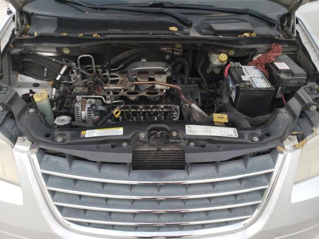 Photo 12 from auction – 2010 CHRYSLER TOWN & COU with VIN 2A4RR5D10AR285460
