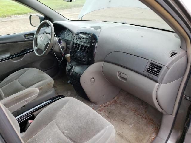 Photo 8 from auction – 2004 TOYOTA SIENNA CE with VIN 5TDZA23C34S068026