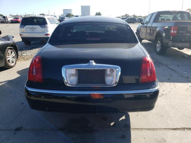 Photo 6 from auction – 2002 LINCOLN TOWN CAR S with VIN 1LNHM82W82Y629366