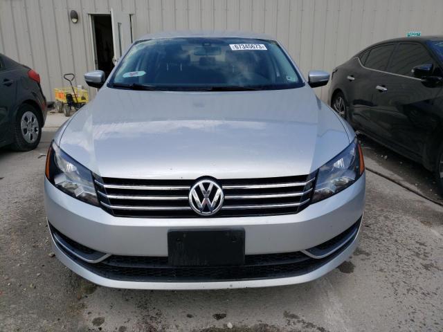 Photo 5 from auction – 2014 VOLKSWAGEN PASSAT S with VIN 1VWAT7A38EC082270