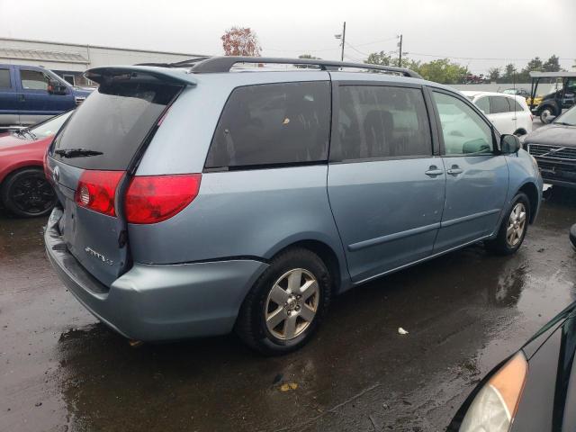 Photo 3 from auction – 2010 TOYOTA SIENNA CE with VIN 5TDKK4CC0AS314858