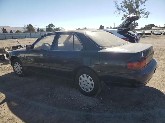 Photo 2 from auction – 1995 TOYOTA CAMRY LE with VIN JT2SK12E0S0337992