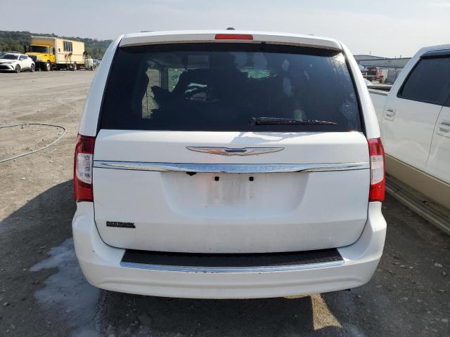 Photo 6 from auction – 2016 CHRYSLER TOWN & COU with VIN 2C4RC1BG2GR222215