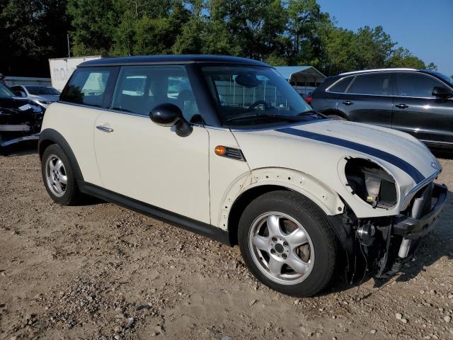 Снимка 4 от търг – 2011 MINI COOPER с VIN WMWSU3C56BT252839