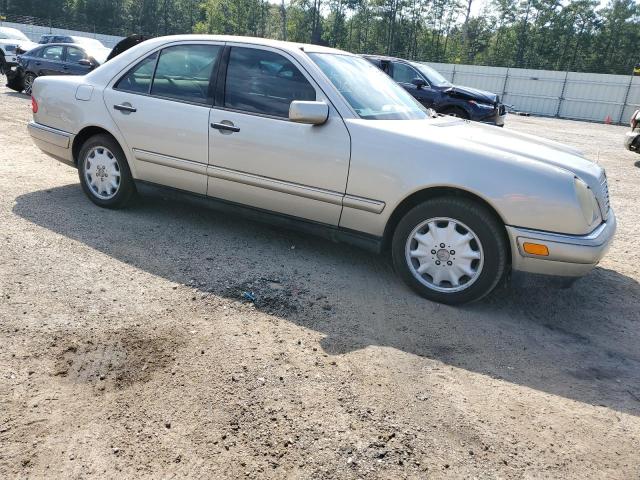 Photo 4 from auction – 1999 MERCEDES-BENZ E-CLASS with VIN WDBJF65H1XA772238