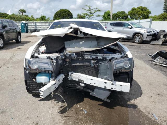 Photo 5 from auction – 2017 CHRYSLER 300 with VIN 2C3CCABT7HH593708