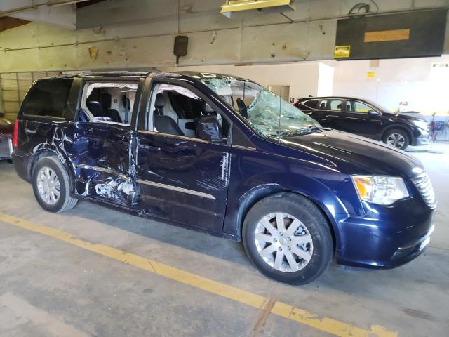Photo 4 from auction – 2015 CHRYSLER TOWN & COU with VIN 2C4RC1BG7FR752243