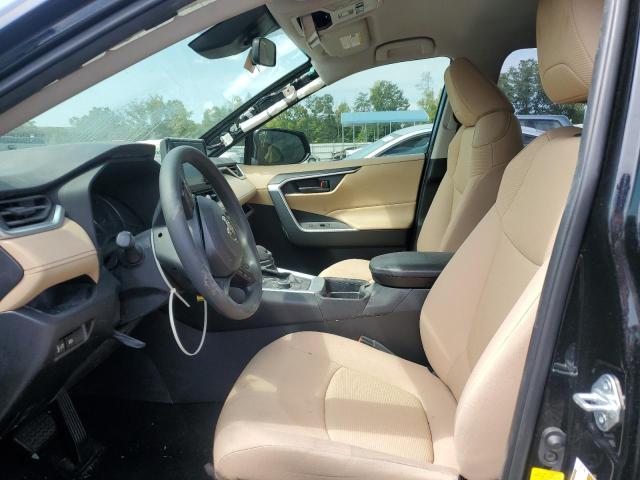 Photo 7 from auction – 2019 TOYOTA RAV4 LE with VIN JTMLWRFV1KJ019253