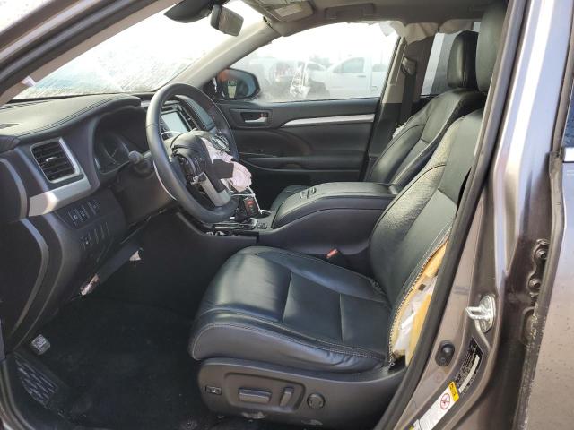 Photo 7 from auction – 2017 TOYOTA HIGHLANDER with VIN 5TDKZRFH9HS523557