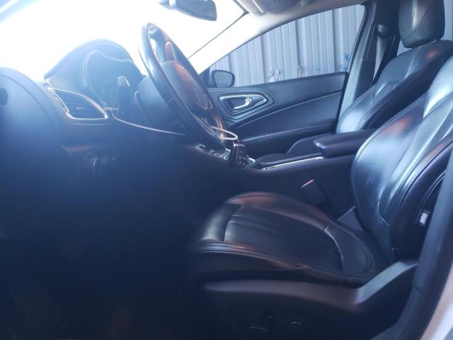 Photo 7 from auction – 2017 CHRYSLER 200 LIMITE with VIN 1C3CCCAB2HN503151