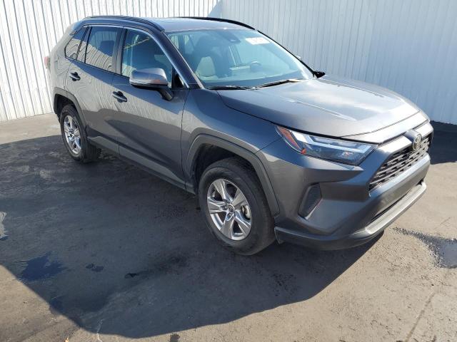 Photo 4 from auction – 2022 TOYOTA RAV4 XLE with VIN 2T3W1RFVXNW201437