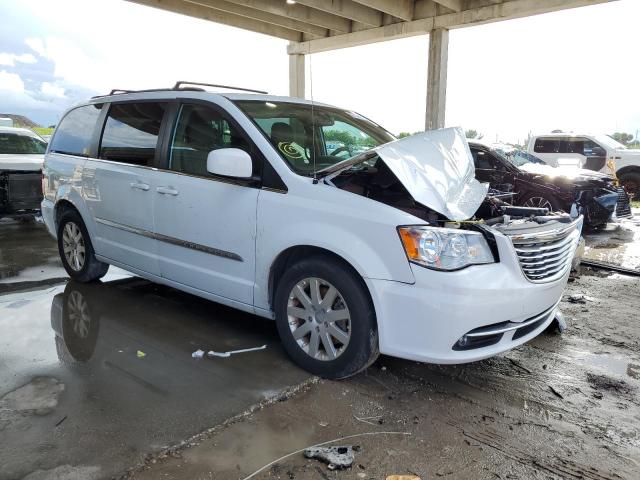 Photo 4 from auction – 2016 CHRYSLER TOWN & COU with VIN 2C4RC1BG5GR245682