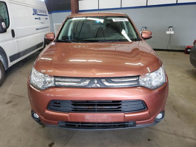 Photo 5 from auction – 2014 MITSUBISHI OUTLANDER with VIN JA4AD3A35EZ000477
