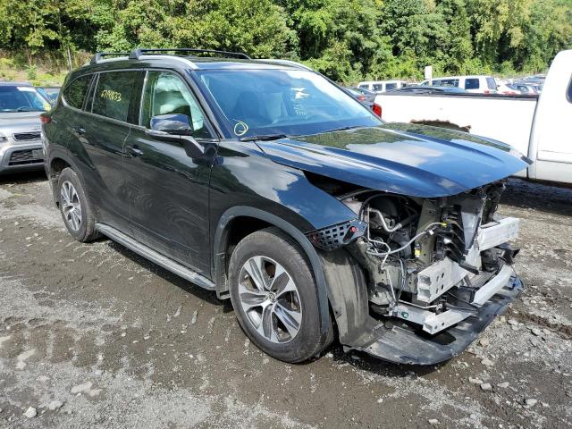 Photo 4 from auction – 2022 TOYOTA HIGHLANDER with VIN 5TDGZRBH0NS597618