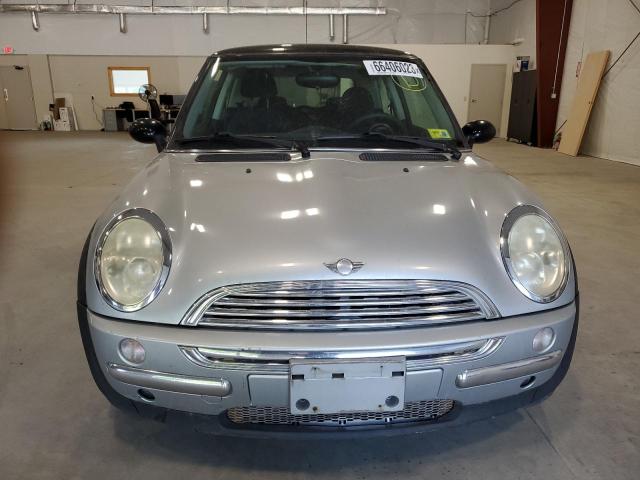 Photo 5 from auction – 2004 MINI COOPER with VIN WMWRC33414TC49152