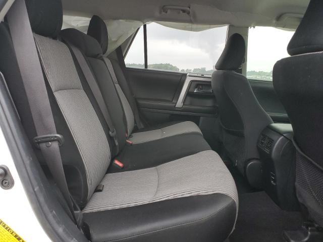 Photo 11 from auction – 2016 TOYOTA 4RUNNER SR with VIN JTEBU5JR5G5401334