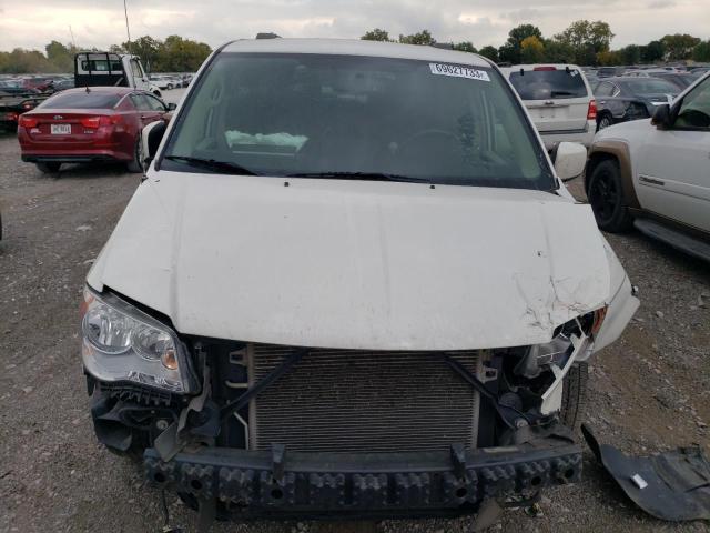 Photo 5 from auction – 2013 CHRYSLER TOWN & COU with VIN 2C4RC1BG0DR588752