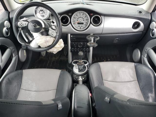 Photo 8 from auction – 2006 MINI COOPER S with VIN WMWRE33506TJ35260
