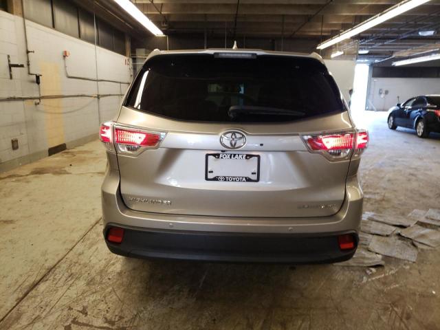 Снимка 6 от търг – 2015 TOYOTA HIGHLANDER с VIN 5TDDKRFH1FS171973