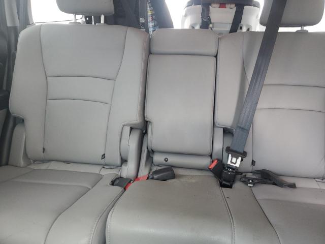 Photo 10 from auction – 2018 HONDA PILOT TOUR with VIN 5FNYF5H90JB023752