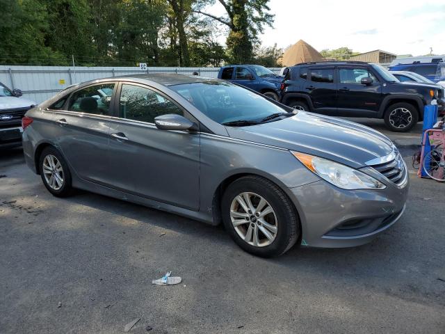Photo 4 from auction – 2014 HYUNDAI SONATA GLS with VIN 5NPEB4AC5EH866335
