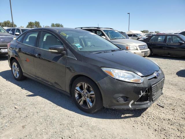 Снимка 4 от търг – 2014 FORD FOCUS SE с VIN 1FADP3F28EL255207