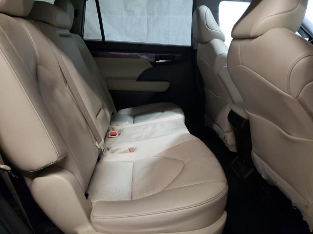 Photo 11 from auction – 2021 TOYOTA HIGHLANDER with VIN 5TDDBRCH6MS056139