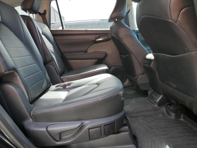 Photo 11 from auction – 2021 TOYOTA HIGHLANDER with VIN 5TDGZRAH0MS518240