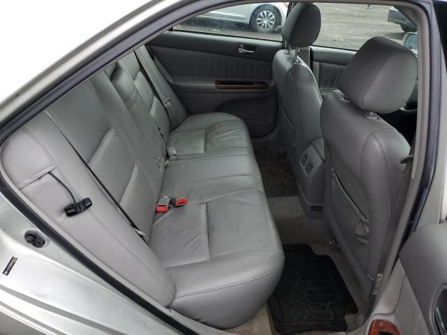 Photo 10 from auction – 2005 TOYOTA CAMRY LE with VIN 4T1BF30K05U593719