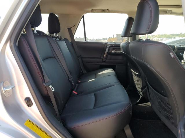 Photo 11 from auction – 2020 TOYOTA 4RUNNER SR with VIN JTEBU5JR7L5755852