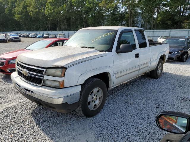 CHEVROLET SILVERADO 2006 with VIN 1GCEK19B26Z232324 - Photo from auction