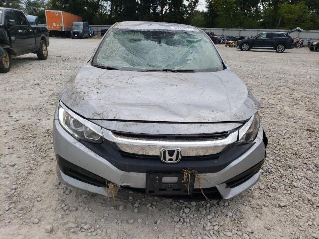 Photo 5 from auction – 2018 HONDA CIVIC LX with VIN 19XFC2F57JE037801