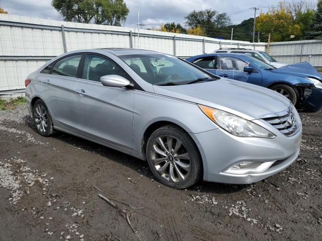 Photo 4 from auction – 2012 HYUNDAI SONATA SE with VIN 5NPEC4AC5CH327112