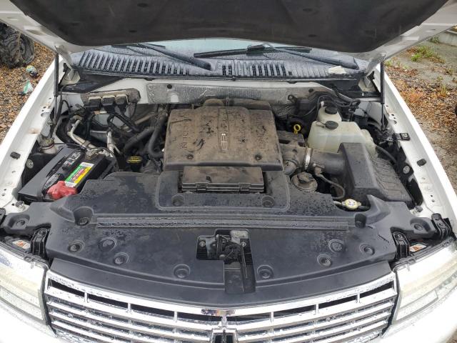 Photo 12 from auction – 2011 LINCOLN NAVIGATOR with VIN 5LMJJ3J56BEJ02799