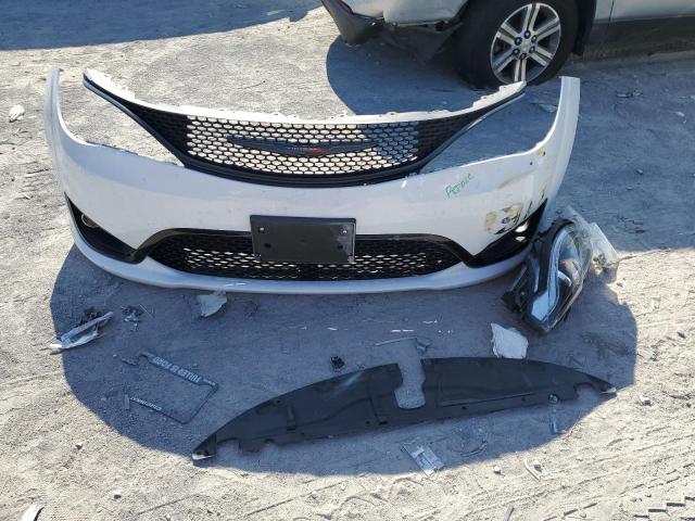 Photo 13 from auction – 2018 CHRYSLER PACIFICA T with VIN 2C4RC1FG9JR306033