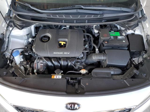 Photo 11 from auction – 2018 KIA FORTE LX with VIN 3KPFK4A75JE182973