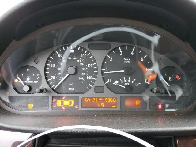 Photo 9 from auction – 2005 BMW 325 IS SUL with VIN WBAAZ33495KW77521